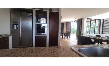 Casaquinta con piscina, 6500 M2 en 1399 mill en La Mesa CUND