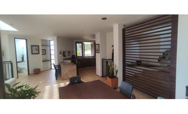 Casaquinta con piscina, 6500 M2 en 1399 mill en La Mesa CUND