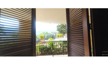 Casaquinta con piscina, 6500 M2 en 1399 mill en La Mesa CUND