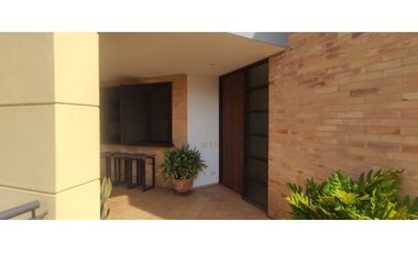 Casaquinta con piscina, 6500 M2 en 1399 mill en La Mesa CUND