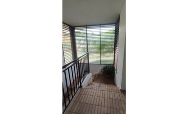 Casaquinta con piscina, 6500 M2 en 1399 mill en La Mesa CUND