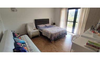 Casa campestre de 697 M2 en 1200 mill en San Joaquin, Ins de La Mesa