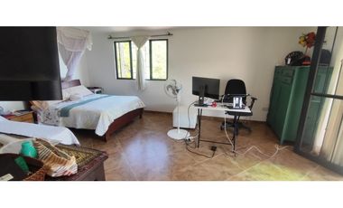 Casa campestre de 697 M2 en 1200 mill en San Joaquin, Ins de La Mesa