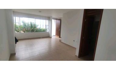 Casa en conjunto de 155 M2 en 499 mill en La Mesa Cund, oportunidad