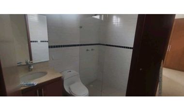 Casa en conjunto de 155 M2 en 499 mill en La Mesa Cund, oportunidad