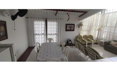 En venta casa campestre de 780 M2, San Joaquín, La Mesa Cund, 480 mill
