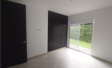 Casa campestre en Conjunto de 247 M2 en La Mesa Cund, en 610 mill