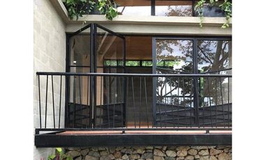 Se vende casa campestre de 144 M2 en 720 mill en La Mesa Cund.