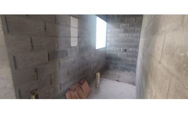 Se vende casa campestre de 144 M2 en 720 mill en La Mesa Cund.