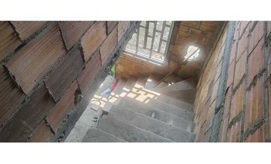 OPORTUNIDAD casa de 140 M2 aprox en 159 mill, San joaquin La Mesa