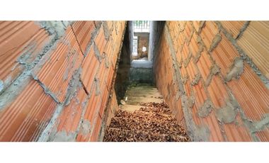 OPORTUNIDAD casa de 140 M2 aprox en 159 mill, San joaquin La Mesa