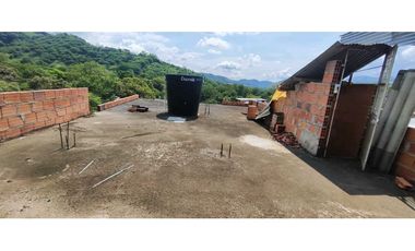 OPORTUNIDAD casa de 140 M2 aprox en 159 mill, San joaquin La Mesa