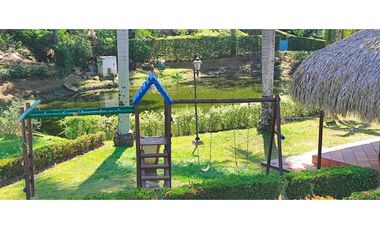 Casa campestre de 1997 M2 en Anapoima Cund, Col en condominio