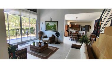 Casa campestre de 1997 M2 en Anapoima Cund, Col en condominio