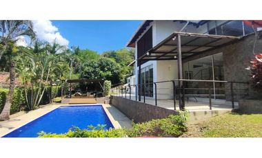 Casa campestre de 1997 M2 en Anapoima Cund, Col en condominio