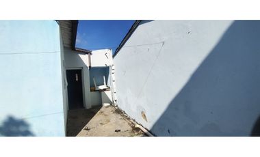 Casa comercial de 260 M2 en 580 millones en La Mesa Cund, COL