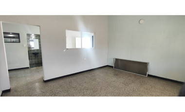 Casa comercial de 260 M2 en 580 millones en La Mesa Cund, COL