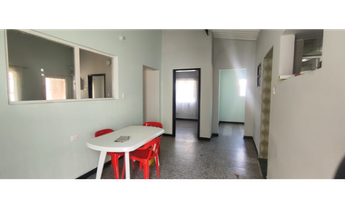 Casa comercial de 260 M2 en 580 millones en La Mesa Cund, COL