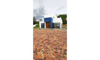 Casas campestres en La Mesa Cund, 1250 M2 en 890 millones.