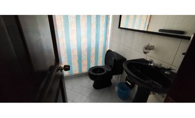 Hermosa casaquinta de 1920 en 790 mill en La  Esperanza, La Mesa Cund