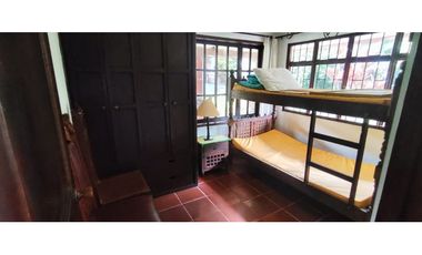 Hermosa casaquinta de 1920 en 790 mill en La  Esperanza, La Mesa Cund