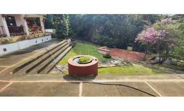 Hermosa casaquinta de 1920 en 790 mill en La  Esperanza, La Mesa Cund