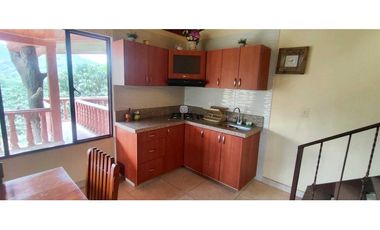 Venta de casa campestre de 2300 M2 en 1300 mill en San Joaquín La Mesa