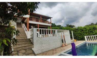 Venta de casa campestre de 2300 M2 en 1300 mill en San Joaquín La Mesa