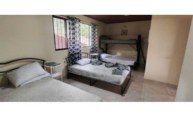 Venta de casa campestre de 2300 M2 en 1300 mill en San Joaquín La Mesa