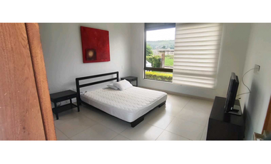 Casa campestre en Condominio de 1704 M2 con piscina en La Mesa cund