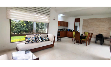 Casa campestre en Condominio de 1704 M2 con piscina en La Mesa cund