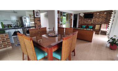 Casa campestre urbana de 800 M2 en 749 mill en La Mesa Cund