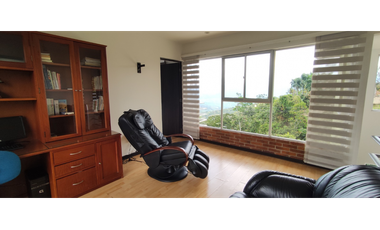 Casa campestre urbana de 800 M2 en 749 mill en La Mesa Cund