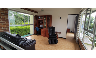 Casa campestre urbana de 800 M2 en 749 mill en La Mesa Cund