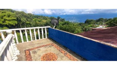 Venta de casalote de 410 M2 en 280 mill neg, se recibe vehículo