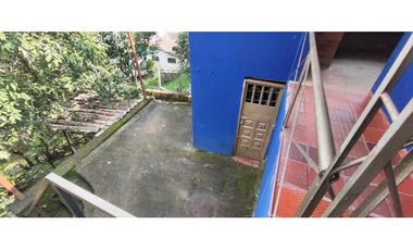 Venta de casalote de 410 M2 en 280 mill neg, se recibe vehículo