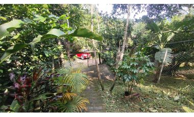 Venta de casalote de 410 M2 en 280 mill neg, se recibe vehículo