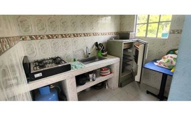 Venta de casalote de 410 M2 en 280 mill neg, se recibe vehículo