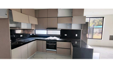 ESTRENA CASA urbana de 250 M2 en 490 mill en #lamesacundinamarca