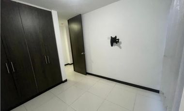 SE VENDE APARTAMENTO EN  CERRITOS