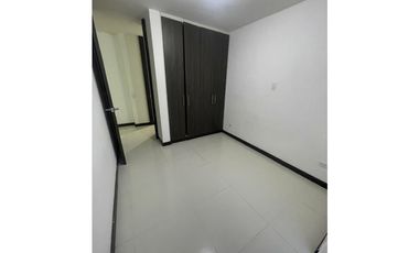 SE VENDE APARTAMENTO EN  CERRITOS