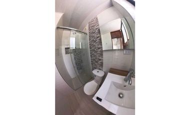 Venta de casa campestre de 370 M2 en 550 mill en La Mesa Cund