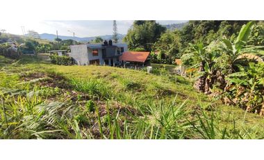 venta de lote de 2327 M2 en 235 mill negociables en La Mesa Cund.