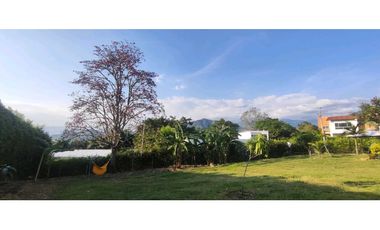 Se vende casa campestre de 1500 M2 en 890 mill con piscina en La Mesa