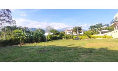 Se vende casa campestre de 1500 M2 en 890 mill con piscina en La Mesa