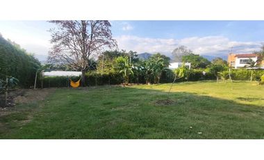 Se vende casa campestre de 1500 M2 en 890 mill con piscina en La Mesa