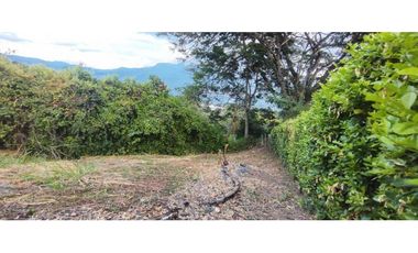 Lote de 700 M2 en 129 millones en La Mesa Cund a 4 MIN del casco urb.