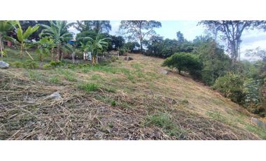 Lote de 700 M2 en 129 millones en La Mesa Cund a 4 MIN del casco urb.