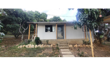 venta de casalote de 500 M2 en 250 mill neg, en La Mesa Cund