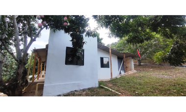 venta de casalote de 500 M2 en 250 mill neg, en La Mesa Cund